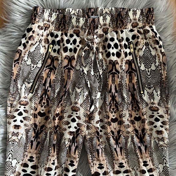 Bebe Animal Print Joggers - Picture 2 of 4